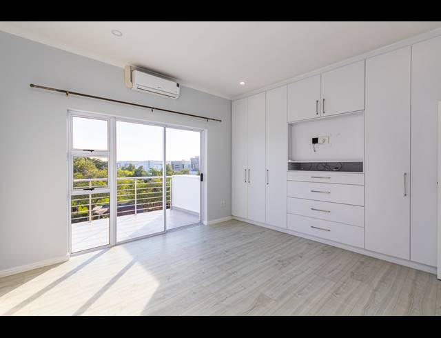 4 BEDROOM FREEHOLD FOR SALE IN SAGEWOOD